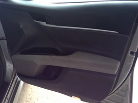 2018 TOYOTA CAMRY, SILVER, HYBRID MODEL, LE, .5L, AT,  Z26297